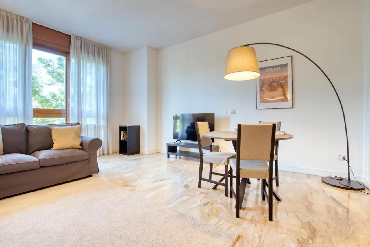 Caseospitali - Life&Thecity Luxury Trilo A Citylife Milan 0*,  Italy